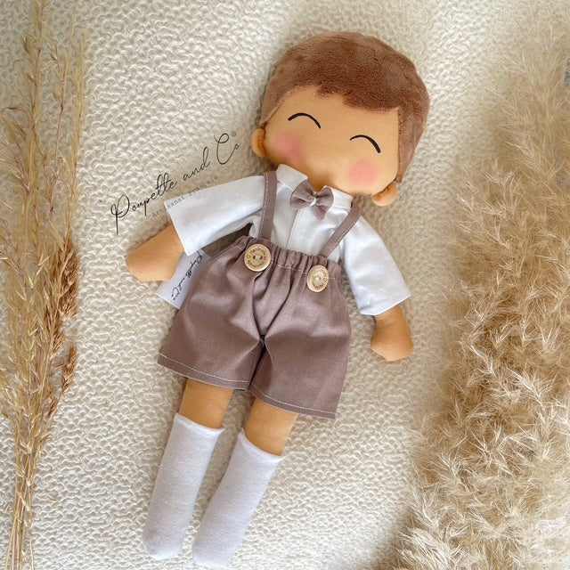 Mini Poupette Boy - Poupée garçon artisanale - chemise blanche