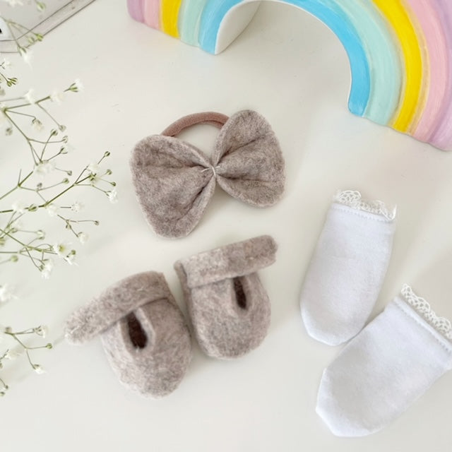 Chaussures et son bandeau noeud assorti